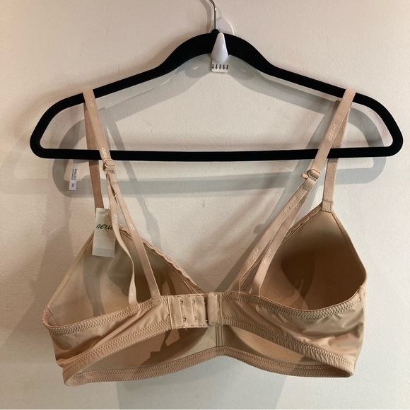 AERIE Sz 36C Wireless Light Padding Adjustable Straps Hook & Eye Closure Bra NWT - Picture 2 of 11